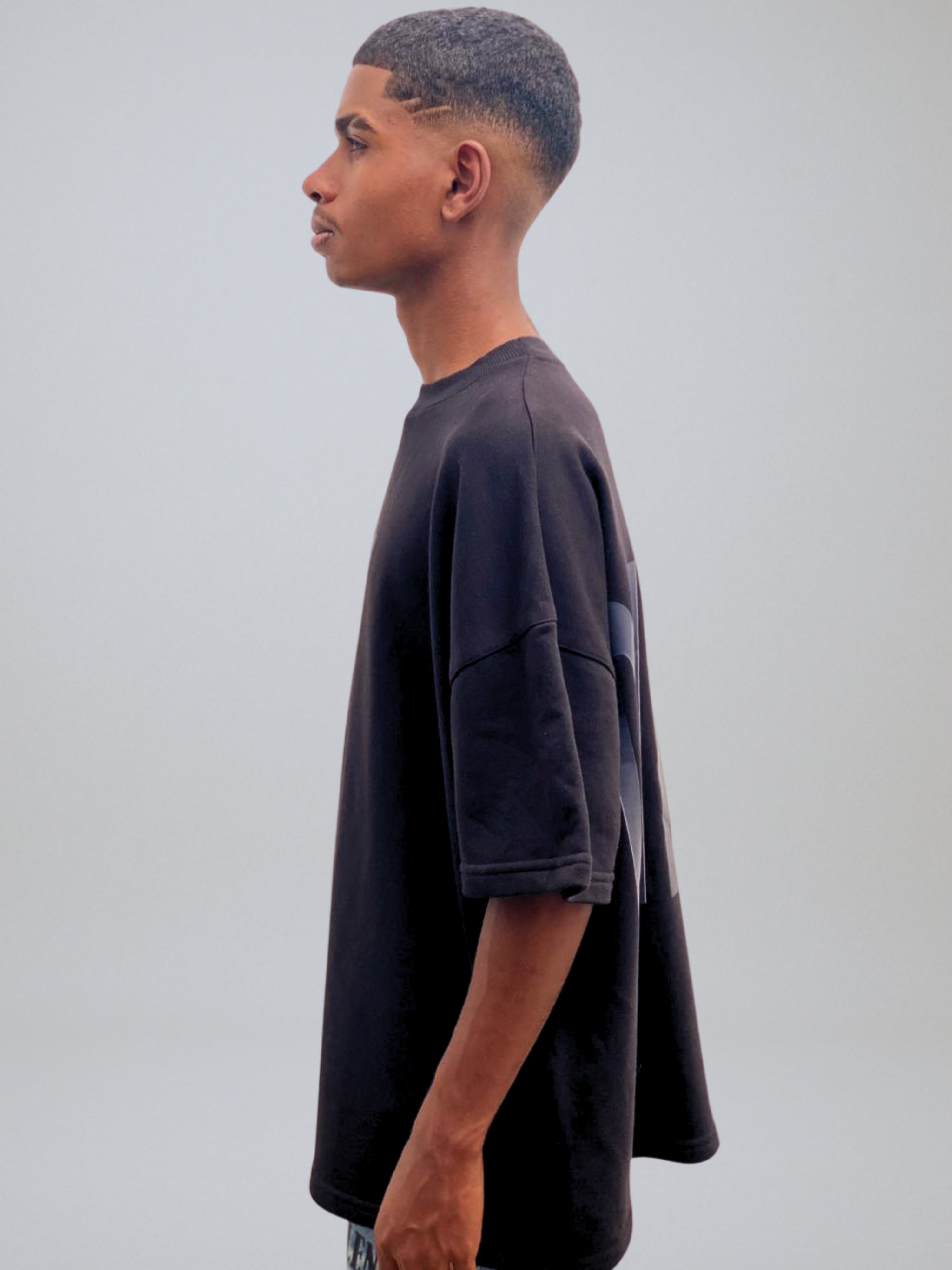 T-shirt Line Basic Black DIVERSUM