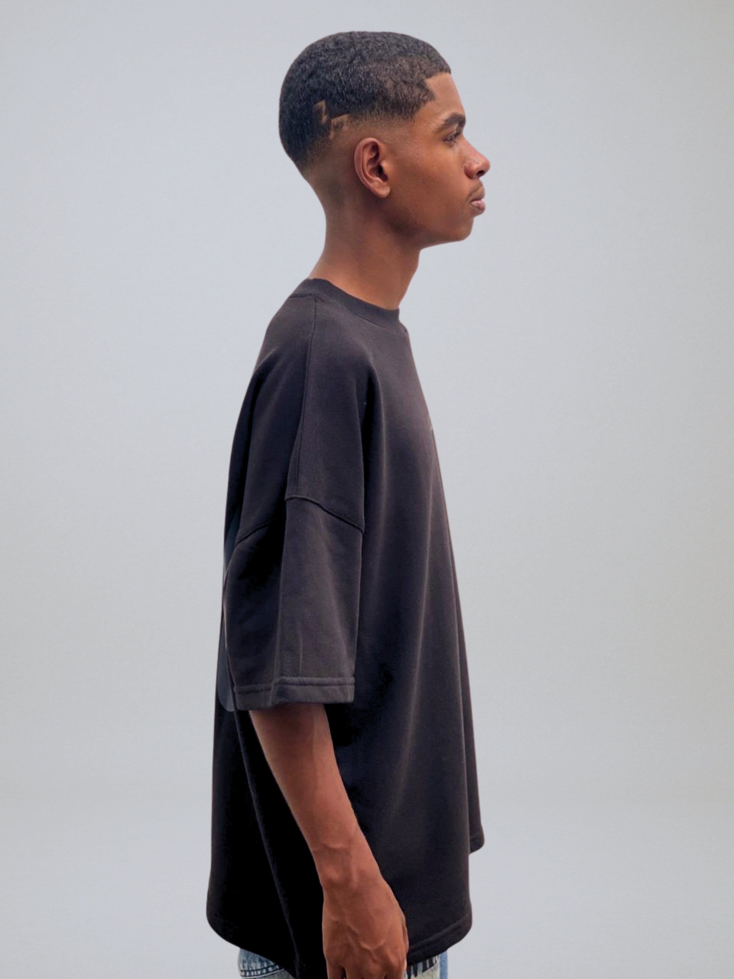 T-shirt Line Basic Black DIVERSUM